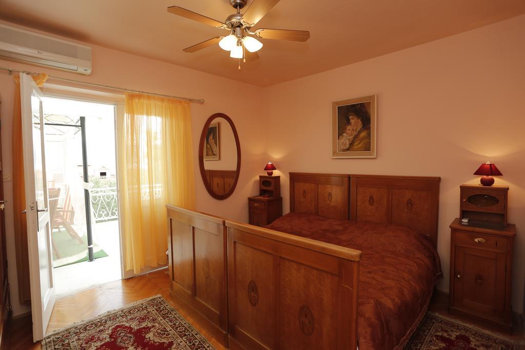 Apartment Magnolia Supetar Habitación foto